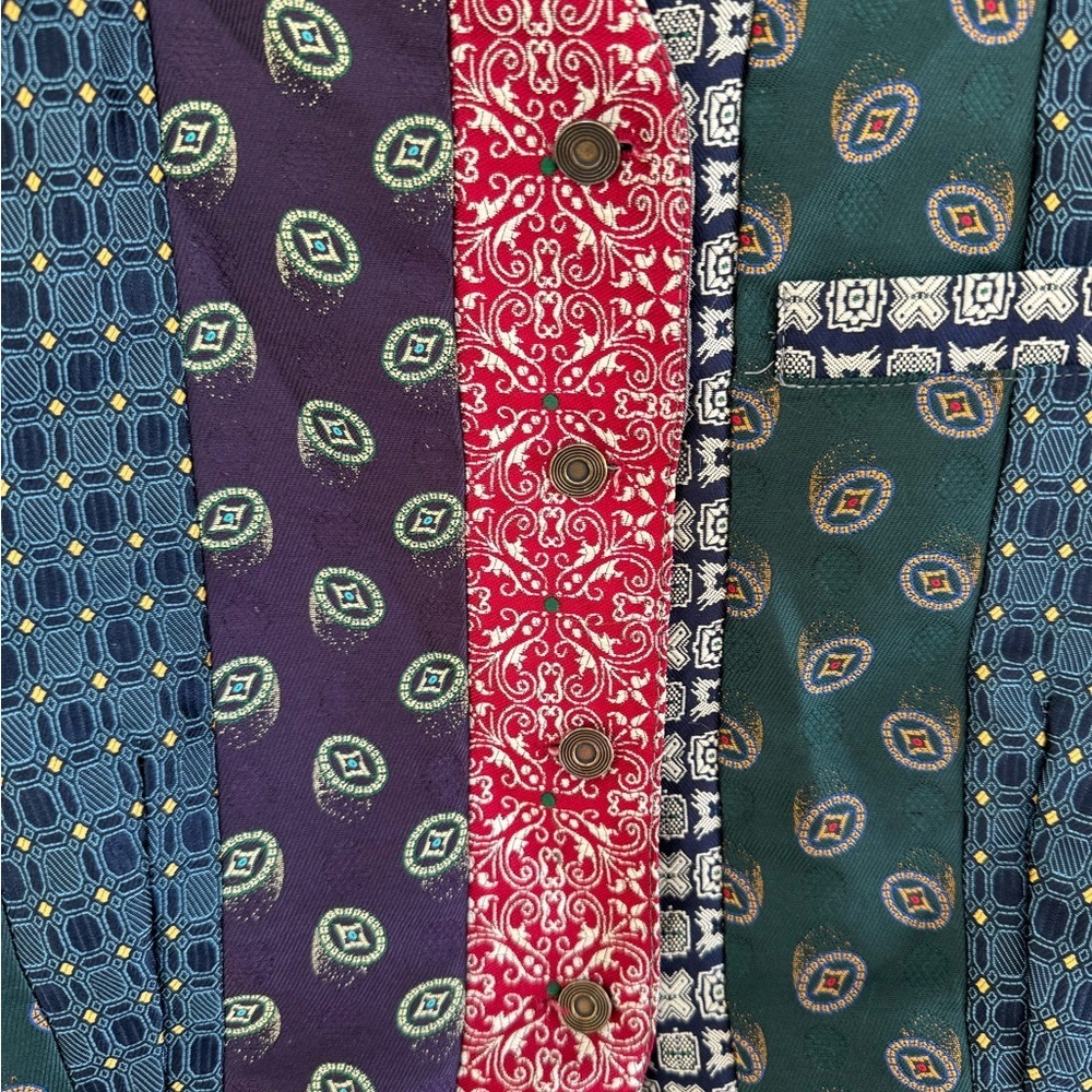 GAP patchwork patterned tie vest - Picture 2 of 4